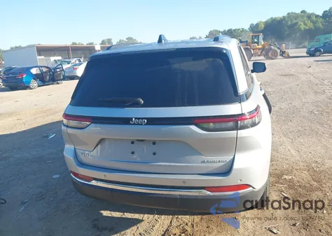 2024 Jeep Grand Cherokee Laredo/Altitude из США, поврежденный, VIN 1C4RJHAG7RC151590